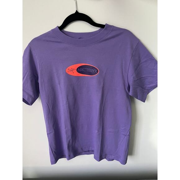 New Womens S Purple Pink Arcteryx SS T Shirt - Picture 2 of 3